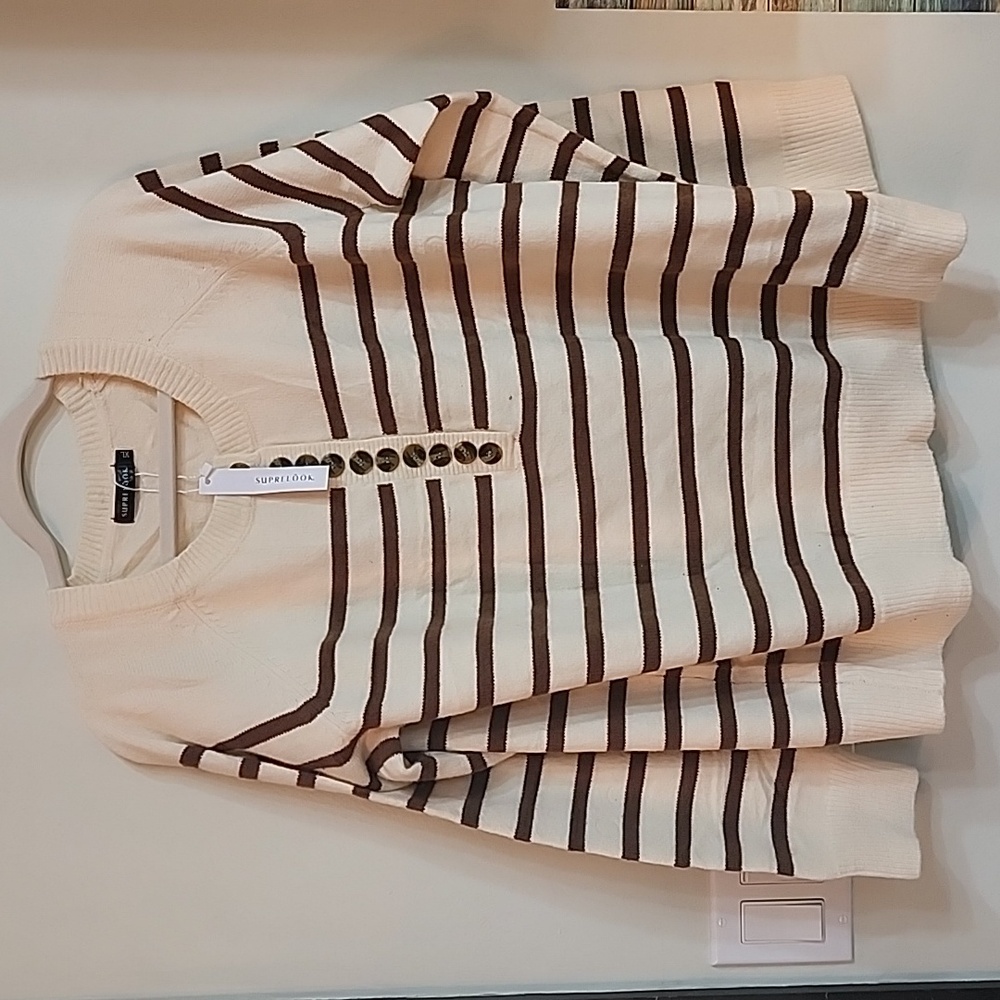 NWT Heavy Womens Sweater